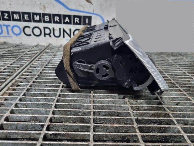 bontott LAND ROVER RANGE ROVER Középső Szellőző