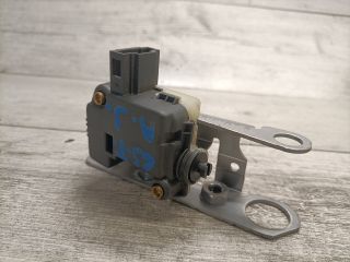 bontott LAND ROVER RANGE ROVER Központizár Motor Csomagtérajtó