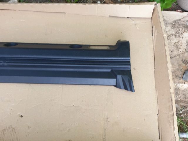 bontott LAND ROVER RANGE ROVER Küszöb Burkolat