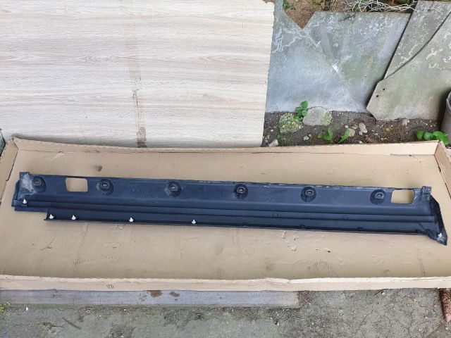 bontott LAND ROVER RANGE ROVER Küszöb Burkolat