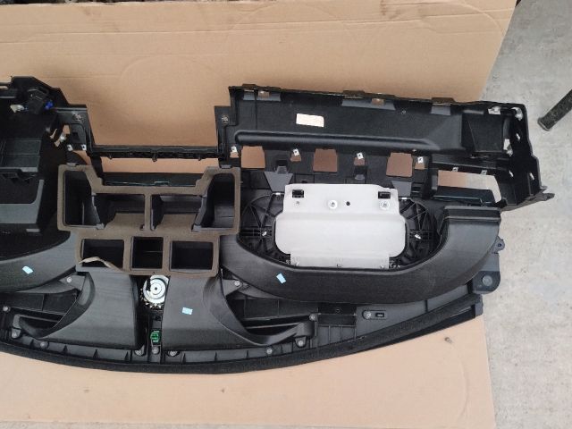 bontott LAND ROVER RANGE ROVER Műszerfal Héj