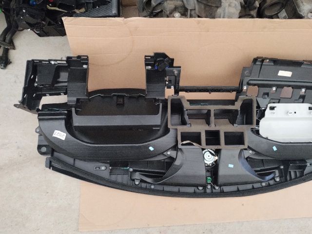 bontott LAND ROVER RANGE ROVER Műszerfal Héj