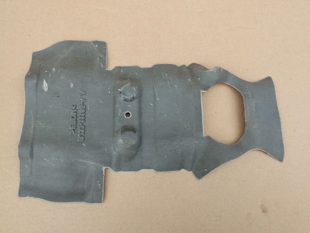 bontott LAND ROVER RANGE ROVER Padlószőnyeg Alatti Szigetelés