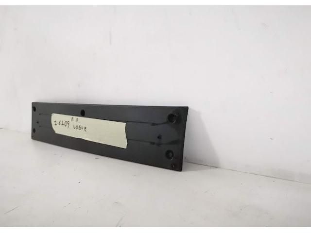 bontott LAND ROVER RANGE ROVER Rendszámtábla Tartó