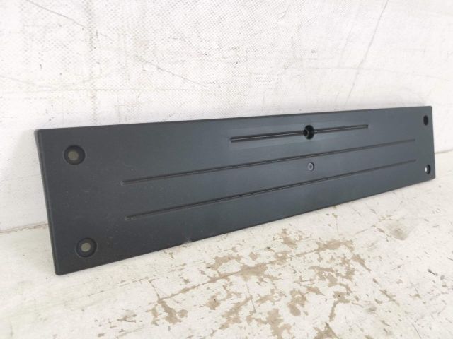 bontott LAND ROVER RANGE ROVER Rendszámtábla Tartó