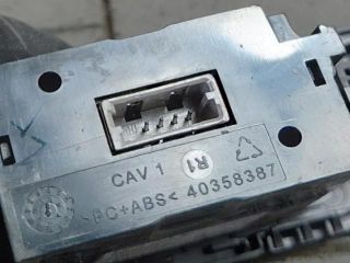 bontott LAND ROVER RANGE ROVER USB HUB