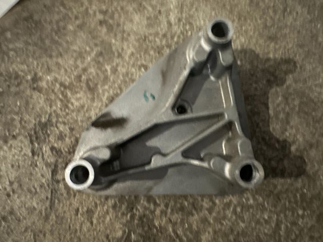 bontott LAND ROVER RANGE ROVER VELAR Szíjfeszítő Görgő