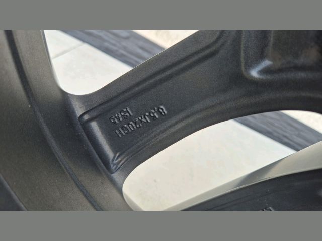 bontott LAND ROVER RANGE ROVER VELAR Alufelni (1 db)