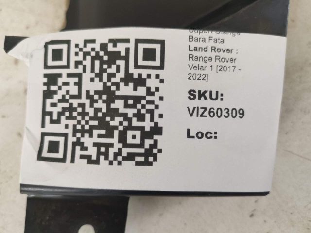 bontott LAND ROVER RANGE ROVER VELAR Bal első Lökhárító Tartó (Műanyag)