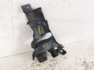 bontott LAND ROVER RANGE ROVER VELAR Bal első Lökhárító Tartó (Műanyag)