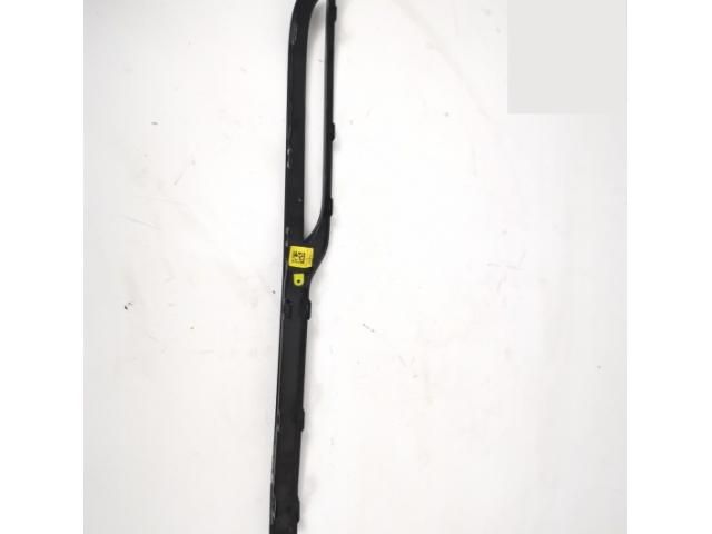 bontott LAND ROVER RANGE ROVER VELAR Bal hátsó Lökhárító Díszléc