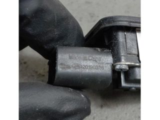 bontott LAND ROVER RANGE ROVER VELAR Csomagtér Nyitó Kar / Gomb