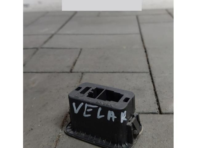 bontott LAND ROVER RANGE ROVER VELAR Csomagtér Nyitó Kar / Gomb