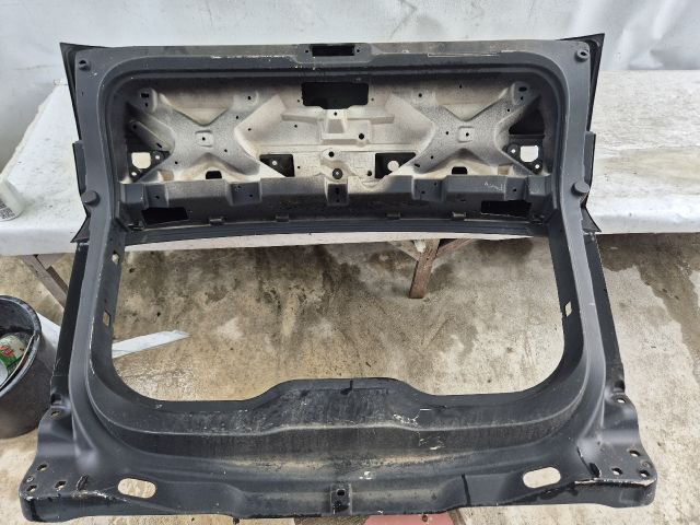 bontott LAND ROVER RANGE ROVER VELAR Csomagtérajtó (Üres lemez)