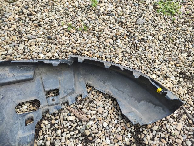 bontott LAND ROVER RANGE ROVER VELAR Első Lökhárító Alsó (Műanyag)