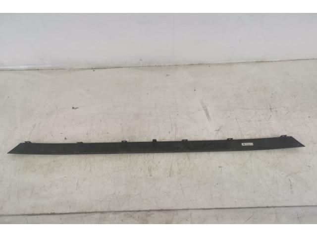 bontott LAND ROVER RANGE ROVER VELAR Első Lökhárító Díszléc