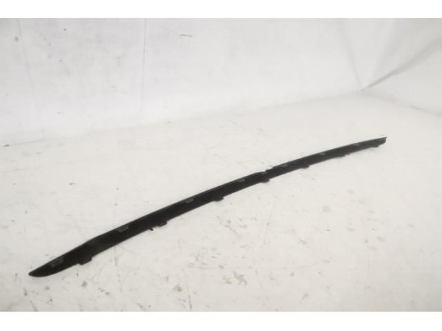 bontott LAND ROVER RANGE ROVER VELAR Első Lökhárító Díszléc