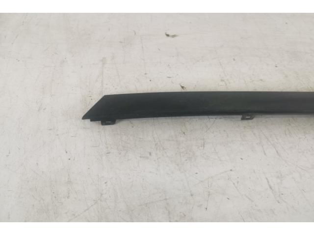 bontott LAND ROVER RANGE ROVER VELAR Első Lökhárító Díszléc