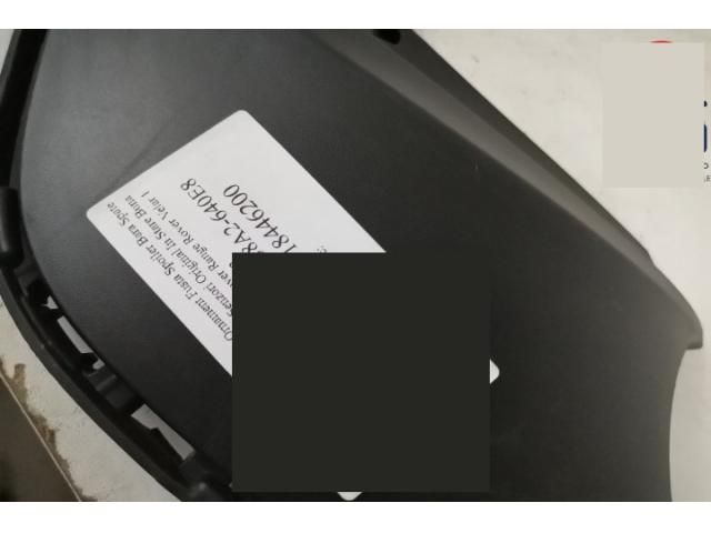 bontott LAND ROVER RANGE ROVER VELAR Hátsó Lökhárító Díszléc