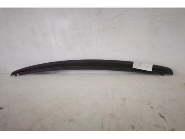 bontott LAND ROVER RANGE ROVER VELAR Hátsó Lökhárító Díszléc