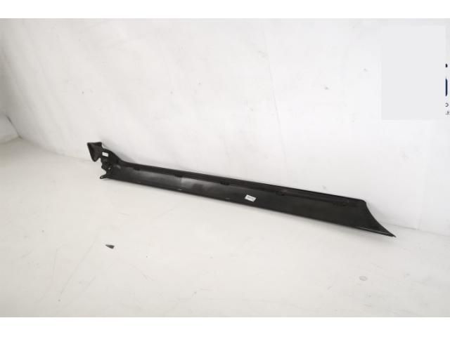 bontott LAND ROVER RANGE ROVER VELAR Jobb A Oszlop Burkolat