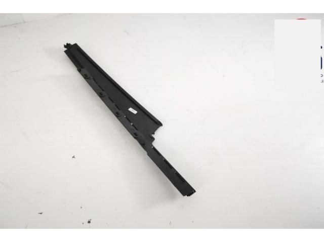 bontott LAND ROVER RANGE ROVER VELAR Jobb B Oszlop Burkolat