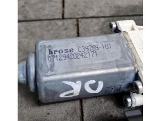 bontott LAND ROVER RANGE ROVER VELAR Jobb első Ablakemelő Motor