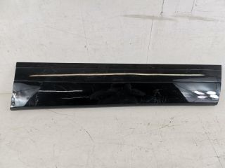 bontott LAND ROVER RANGE ROVER VELAR Jobb első Ajtó Díszléc