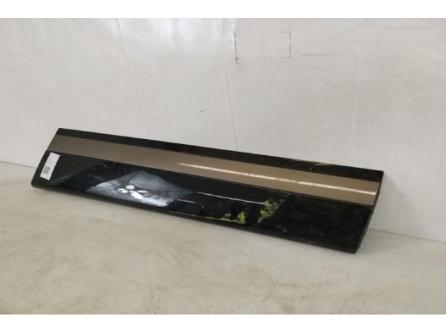 bontott LAND ROVER RANGE ROVER VELAR Jobb első Ajtó Díszléc