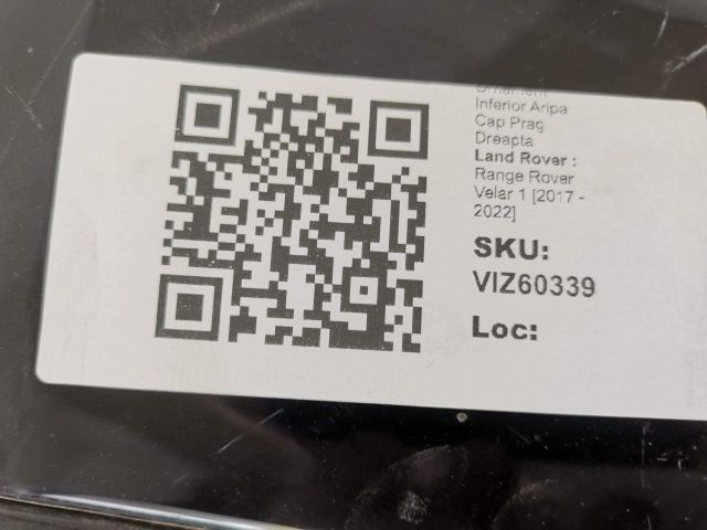 bontott LAND ROVER RANGE ROVER VELAR Jobb első Küszöb Díszléc