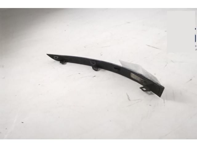 bontott LAND ROVER RANGE ROVER VELAR Jobb első Lökhárító Díszléc