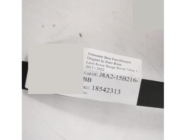 bontott LAND ROVER RANGE ROVER VELAR Jobb első Lökhárító Díszléc