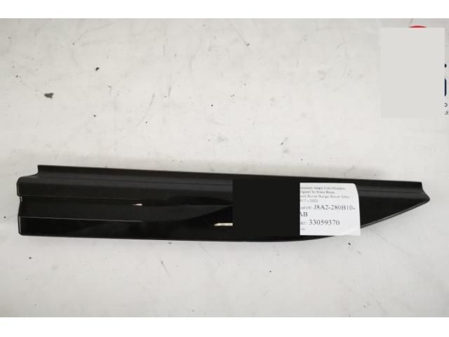 bontott LAND ROVER RANGE ROVER VELAR Jobb első Sárvédő Díszléc