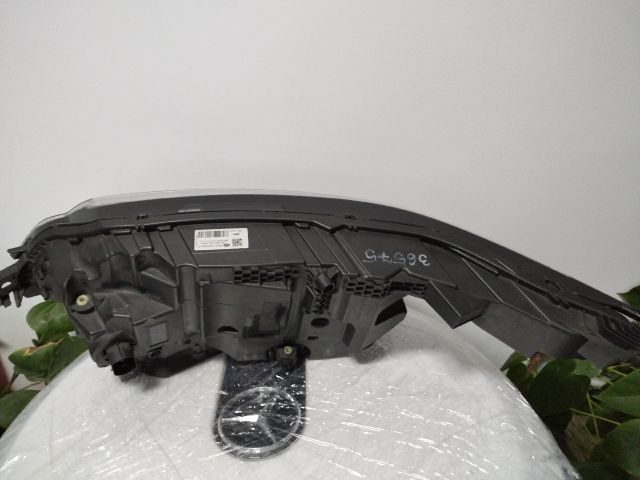 bontott LAND ROVER RANGE ROVER VELAR Jobb Fényszóró