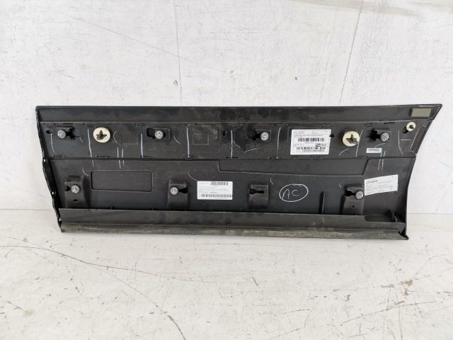 bontott LAND ROVER RANGE ROVER VELAR Jobb hátsó Ajtó Díszléc