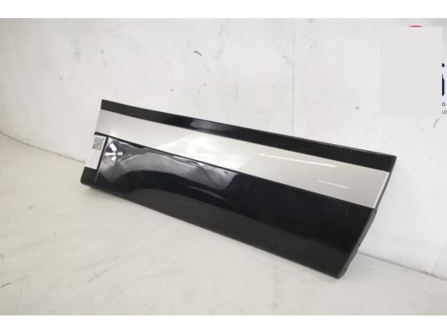 bontott LAND ROVER RANGE ROVER VELAR Jobb hátsó Ajtó Díszléc