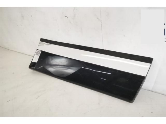 bontott LAND ROVER RANGE ROVER VELAR Jobb hátsó Ajtó Díszléc