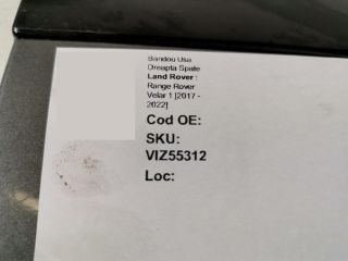 bontott LAND ROVER RANGE ROVER VELAR Jobb hátsó Ajtó Díszléc