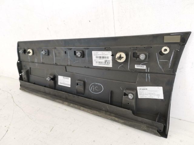 bontott LAND ROVER RANGE ROVER VELAR Jobb hátsó Ajtó Díszléc