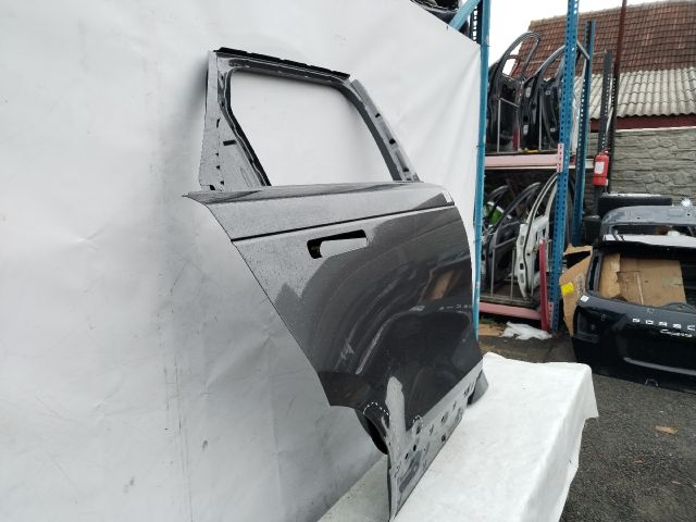 bontott LAND ROVER RANGE ROVER VELAR Jobb hátsó Ajtó (Üres lemez)