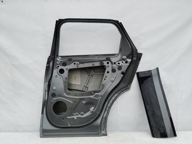 bontott LAND ROVER RANGE ROVER VELAR Jobb hátsó Ajtó (Üres lemez)