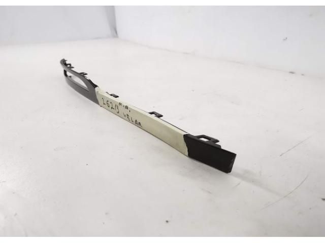 bontott LAND ROVER RANGE ROVER VELAR Jobb hátsó Lökhárító Díszléc