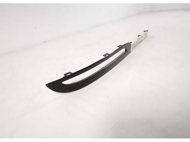 bontott LAND ROVER RANGE ROVER VELAR Jobb hátsó Lökhárító Díszléc