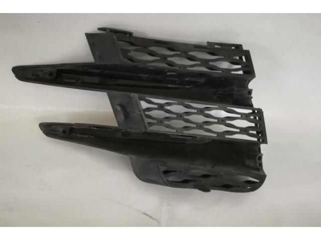 bontott LAND ROVER RANGE ROVER VELAR Jobb Ködlámpa Rács