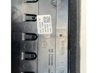 bontott LAND ROVER RANGE ROVER VELAR Középső Szellőző