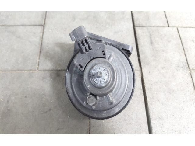 bontott LAND ROVER RANGE ROVER VELAR Kürt