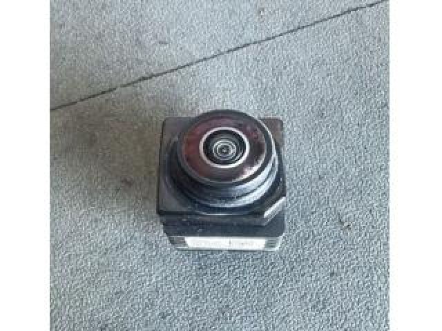 bontott LAND ROVER RANGE ROVER VELAR Tolatókamera