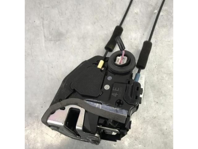 bontott LEXUS CT Bal hátsó Ajtózár