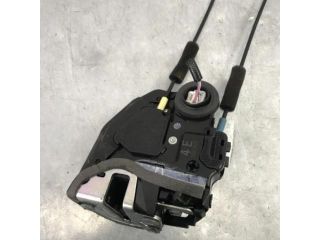 bontott LEXUS CT Bal hátsó Ajtózár