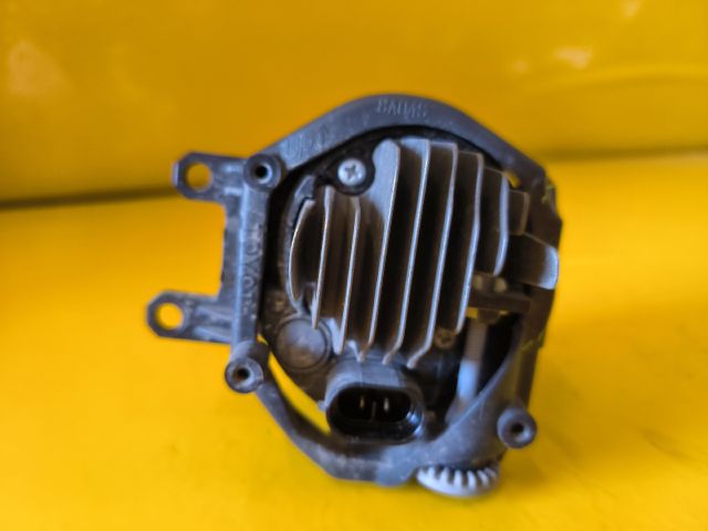 bontott LEXUS CT Bal Ködfényszóró